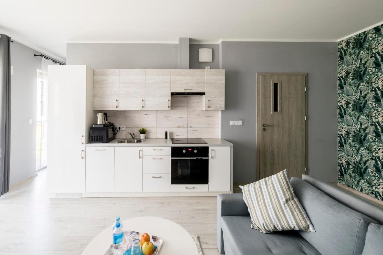 Apartamenty Stare Zoo Zajezdnia Poznan Bagian luar foto