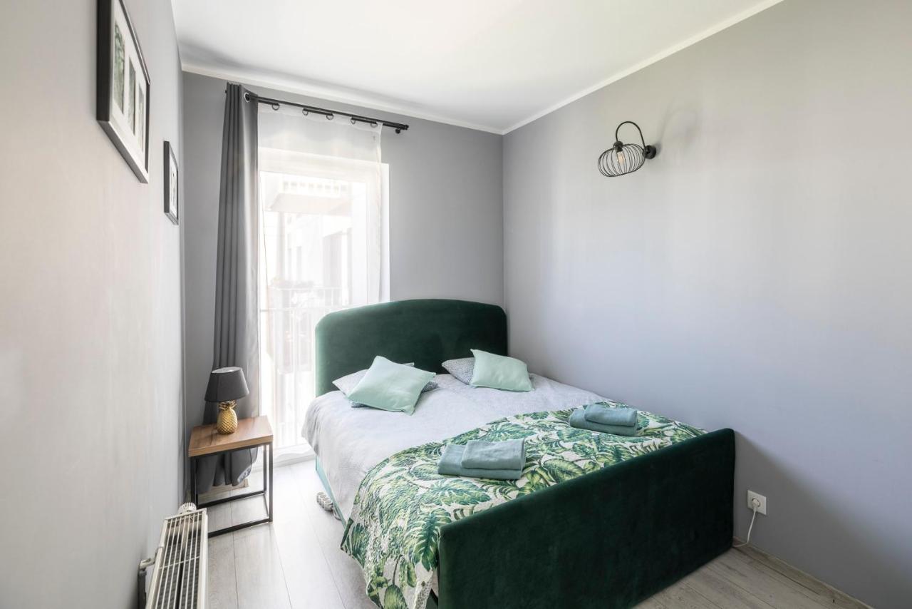 Apartamenty Stare Zoo Zajezdnia Poznan Bagian luar foto