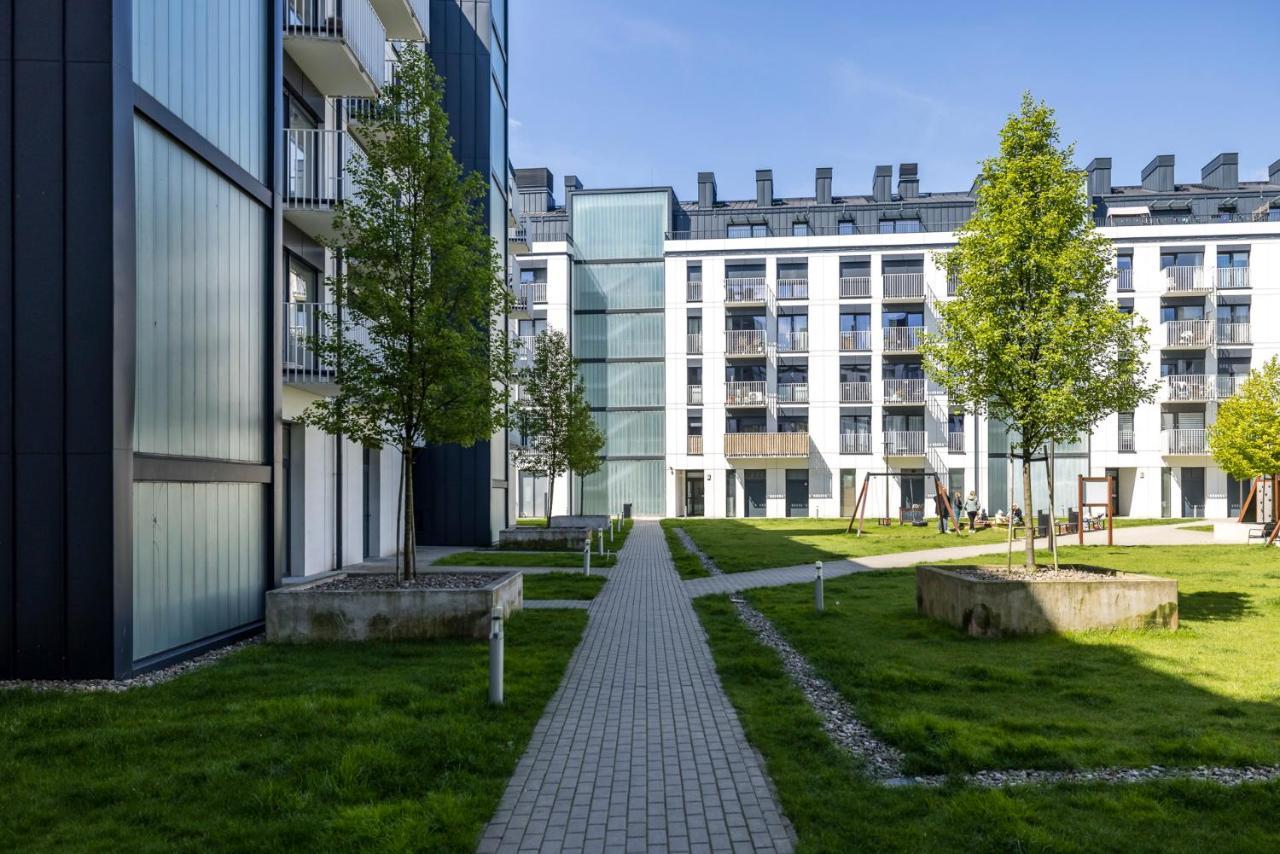 Apartamenty Stare Zoo Zajezdnia Poznan Bagian luar foto