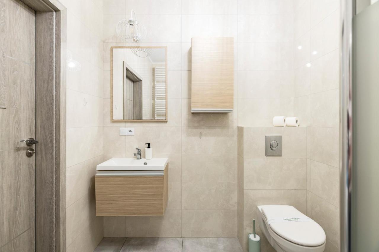 Apartamenty Stare Zoo Zajezdnia Poznan Bagian luar foto